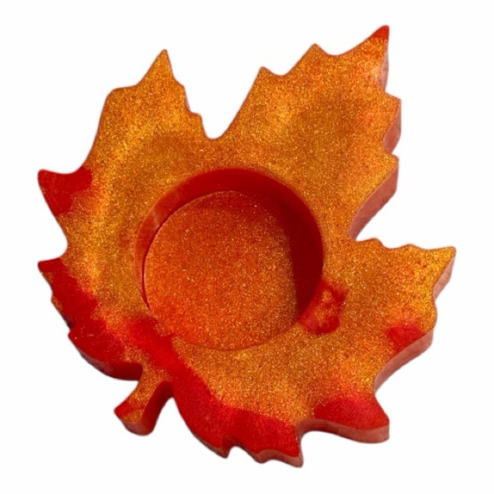 Resin candle stand - Canadian leaf